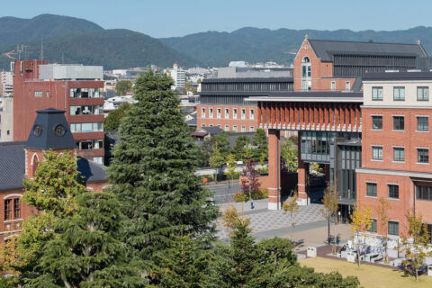 同志社大学 学部別 偏差値、倍率、入試科目・傾向と対策