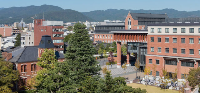 同志社大学　学部別　偏差値、倍率、入試科目・傾向と対策